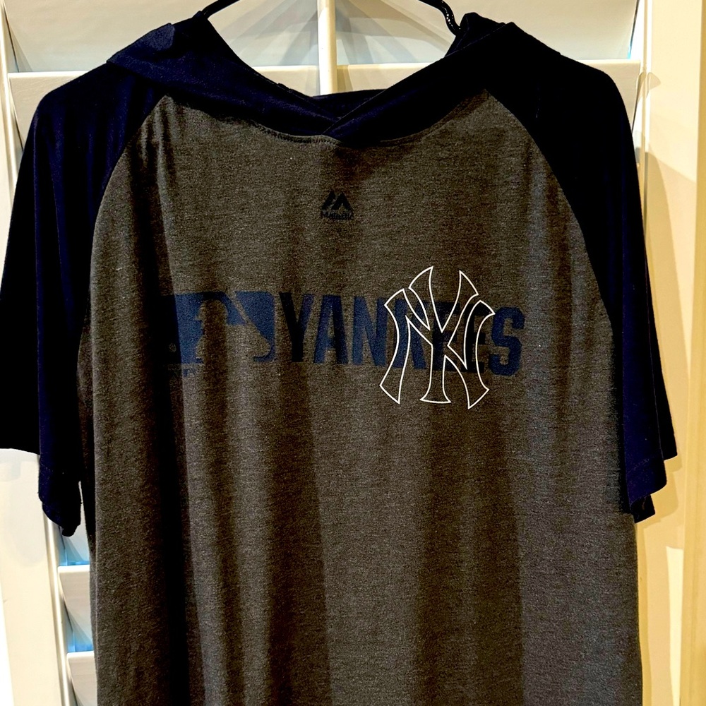 Yankees shortsleeved hoodie